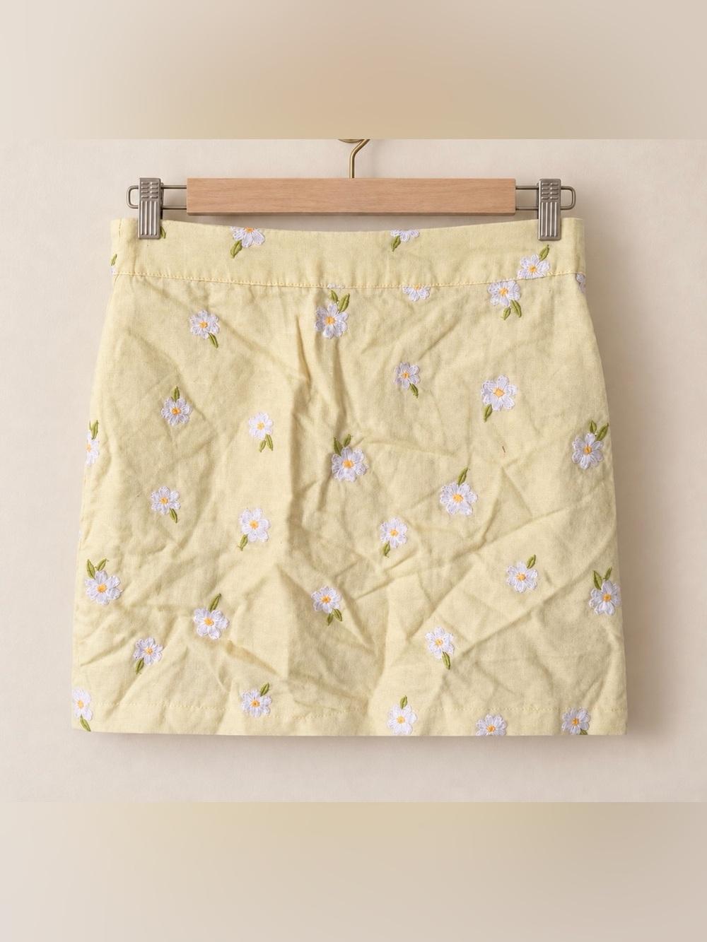 Forever 21 Pale Yellow Embroidered Daisy Mini Skirt